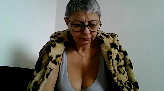 roseblak42 online show from February 16, 10:21 am