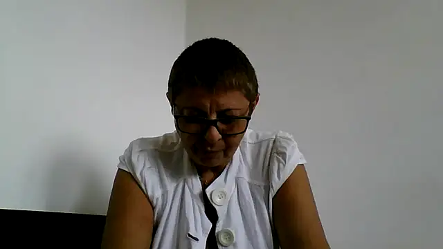 roseblak42 online show from September 30, 9:25 am