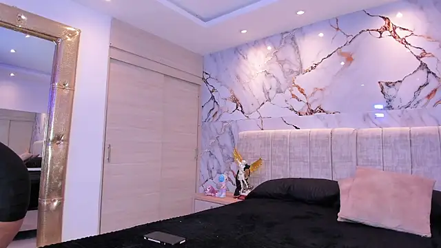 Snapshot of kiana_cream chatting on November 10, 11:31 am kiana cream online show from November 10, 11:31 am