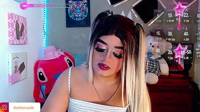 Snapshot of Amber_bigcock22 chatting on February 14, 10:49 am Amber bigcock22 online show from February 14, 10:49 am