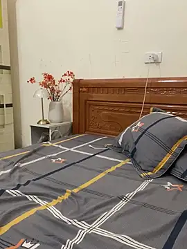 Ruby bear online show from February 14, 10:28 am