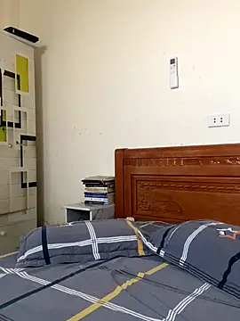 Ruby bear online show from October 4, 2:42 am