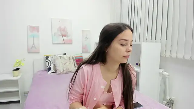 Snapshot of Tiny_JuJu chatting on September 15, 1:27 am Tiny JuJu online show from September 15, 1:27 am