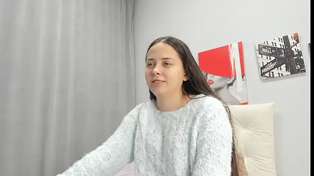 Tiny JuJu online show from February 9, 1:09 am