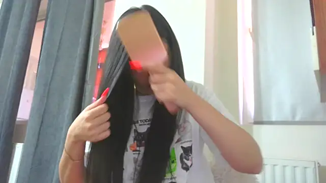 LovelyJulliette online show from March 26, 10:54 am