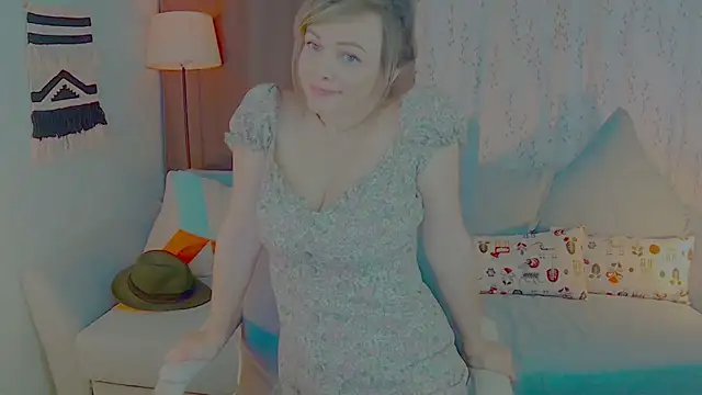 NandiSmile online show from October 15, 6:02 am