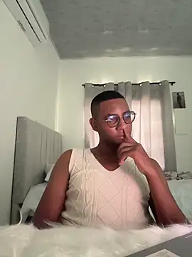 Snapshot of Arwens_bell08 chatting on February 12, 6:51 pm Arwens bell08 online show from February 12, 6:51 pm