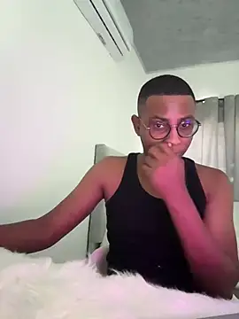 Snapshot of Arwens_bell08 chatting on February 16, 6:10 pm Arwens bell08 online show from February 16, 6:10 pm