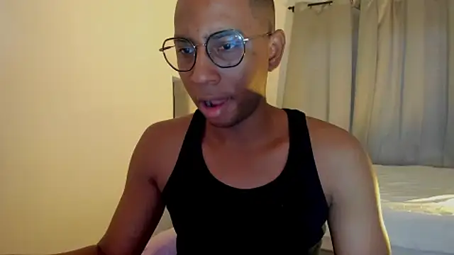 Snapshot of Arwens_bell08 chatting on September 17, 2:08 pm Arwens bell08 online show from September 17, 2:08 pm