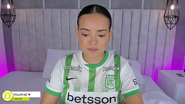 lea gray online show from November 30, 5:28 pm