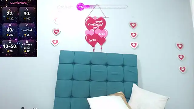 Snapshot of SofiaSexy_ chatting on February 18, 5:53 pm SofiaSexy  online show from February 18, 5:53 pm