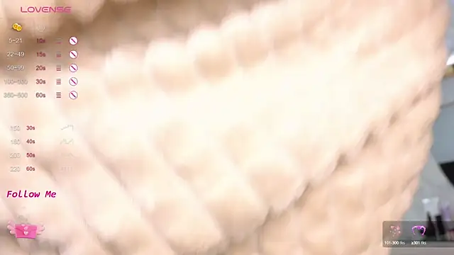 LaraSkinny online show from October 15, 2:01 am