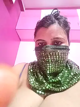 Snapshot of RESHMA_21 chatting on January 9, 8:33 pm RESHMA 21 online show from January 9, 8:33 pm