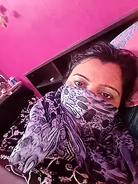 Snapshot of RESHMA_21 chatting on October 2, 2:35 pm RESHMA 21 online show from October 2, 2:35 pm