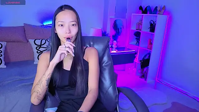  MIURA  online show from November 14, 1:15 am