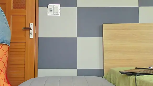 Snapshot of Kiera_Thomas chatting on January 12, 7:00 am Kiera Thomas online show from January 12, 7:00 am