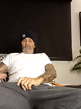 Snapshot of Hotbodyscottie chatting on December 2, 9:35 am Hotbodyscottie online show from December 2, 9:35 am