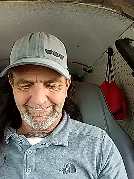 Snapshot of Hotbodyscottie chatting on December 10, 5:33 pm Hotbodyscottie online show from December 10, 5:33 pm