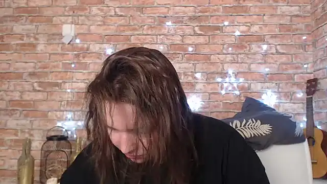 Amelia Kiss  online show from December 27, 1:43 am