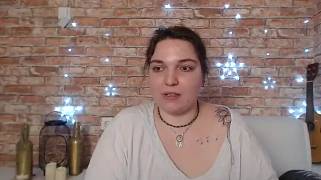 Amelia Kiss  online show from December 27, 4:47 am
