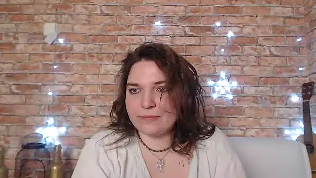 Amelia Kiss  online show from December 31, 6:48 am