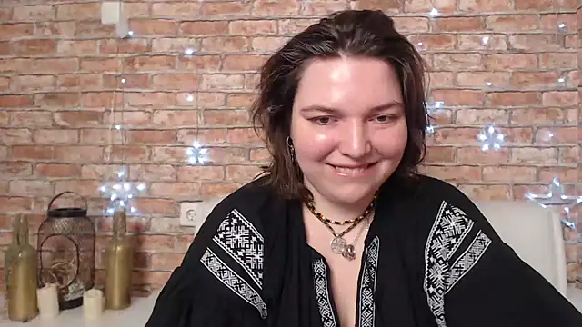 Amelia Kiss  online show from March 13, 12:48 am