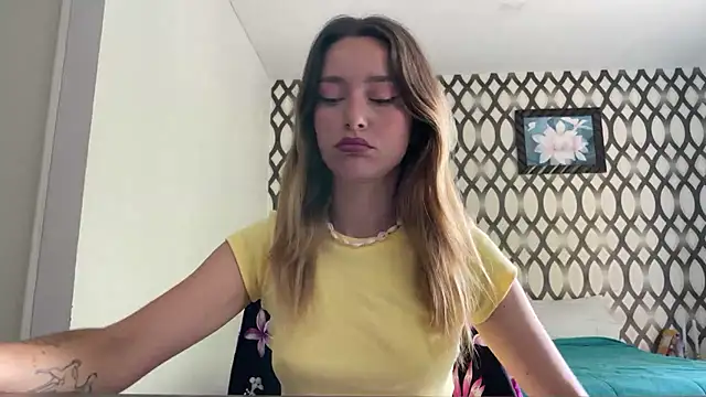 SirenaBelle online show from February 2, 2:59 am