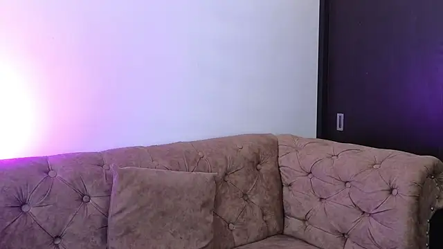 Snapshot of Celeste_Tailor_ chatting on January 22, 4:02 pm Celeste Tailor  online show from January 22, 4:02 pm