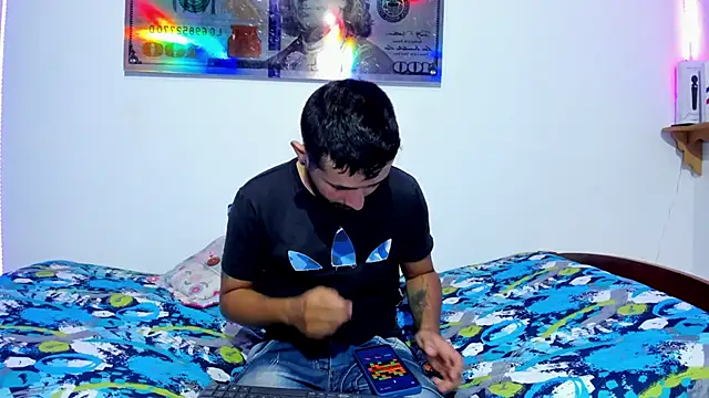 Bad Couple 1 online show from December 20, 3:14 am