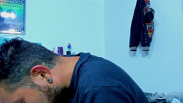 Bad Couple 1 online show from October 25, 1:24 am