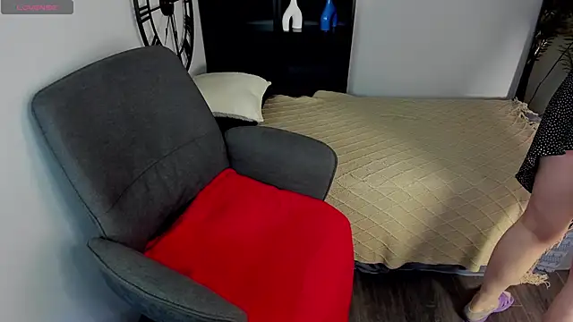 Snapshot of ZoeEast chatting on November 26, 1:23 pm ZoeEast online show from November 26, 1:23 pm