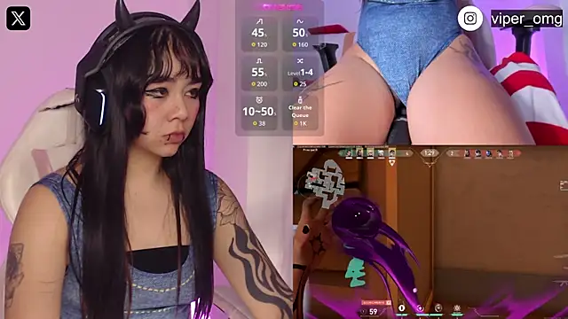 Snapshot of viper777_ chatting on October 19, 12:11 am viper777 online show from October 19, 12:11 am