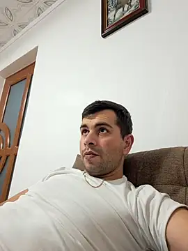 hornny1995 online show from November 9, 4:05 pm