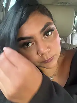 Juli Walker online show from March 11, 1:50 pm