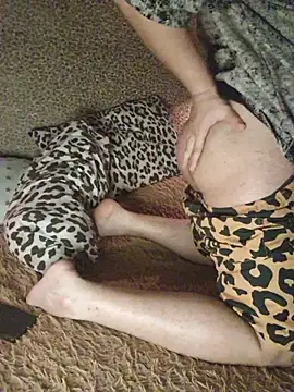 Snapshot of Foxyshaved chatting on November 26, 3:51 am Foxyshaved online show from November 26, 3:51 am