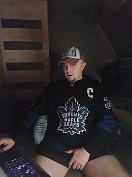 Snapshot of Foxyshaved chatting on January 10, 4:47 am Foxyshaved online show from January 10, 4:47 am