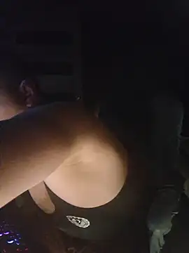 Snapshot of Foxyshaved chatting on January 16, 3:54 am Foxyshaved online show from January 16, 3:54 am