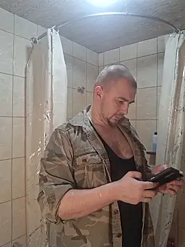 Snapshot of Foxyshaved chatting on January 17, 6:07 am Foxyshaved online show from January 17, 6:07 am