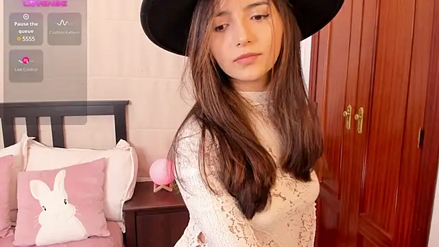 Snapshot of Raychell_Black chatting on February 2, 6:31 pm Raychell Black online show from February 2, 6:31 pm