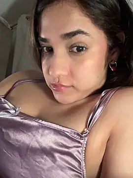 CuteeRose online show from February 1, 8:02 am