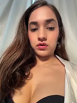 Snapshot of CuteeRose chatting on May 12, 2:58 pm CuteeRose online show from May 12, 2:58 pm