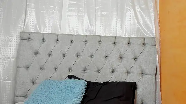 Lilit 93  online show from February 20, 4:50 am