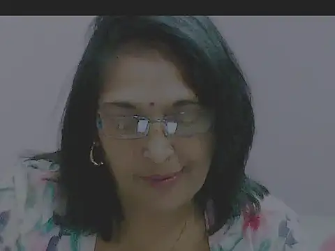 Snapshot of sexy69hotmum chatting on February 6, 1:21 pm sexy69hotmum online show from February 6, 1:21 pm