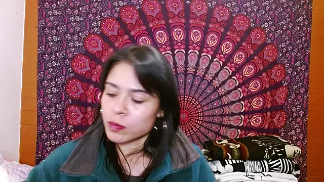 Snapshot of AbbySccott chatting on November 21, 12:10 am AbbySccott online show from November 21, 12:10 am