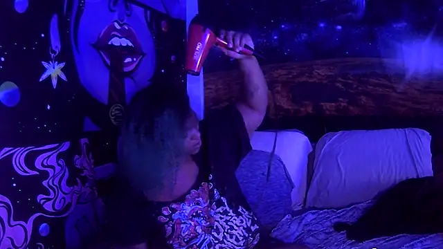 AutumnHart online show from January 14, 2:43 pm