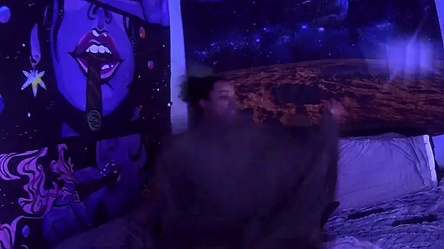 AutumnHart online show from February 4, 2:10 pm