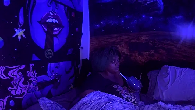 AutumnHart online show from February 9, 2:07 pm