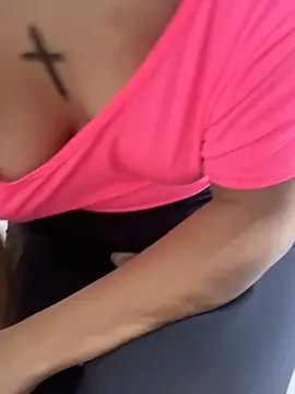 Snapshot of Isabellafantazy chatting on February 19, 9:58 pm Isabellafantazy online show from February 19, 9:58 pm