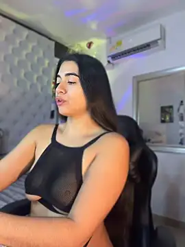 ZarahEvans online show from April 28, 8:47 pm