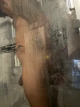 Snapshot of RoodoggXL chatting on November 25, 12:54 am RoodoggXL online show from November 25, 12:54 am